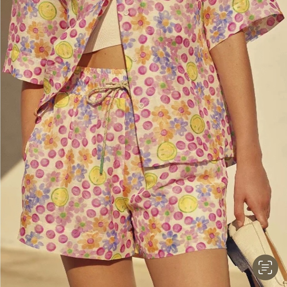 Sandro paris smiley shorts